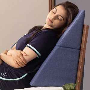 Kurl on wedge pillow for neck png